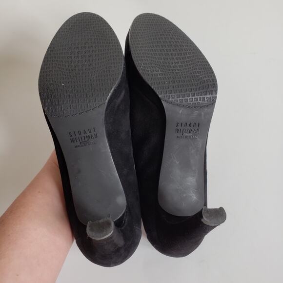 Stuart Weitzman Black Suede Elastic Trim Heel - Picture 6 of 6
